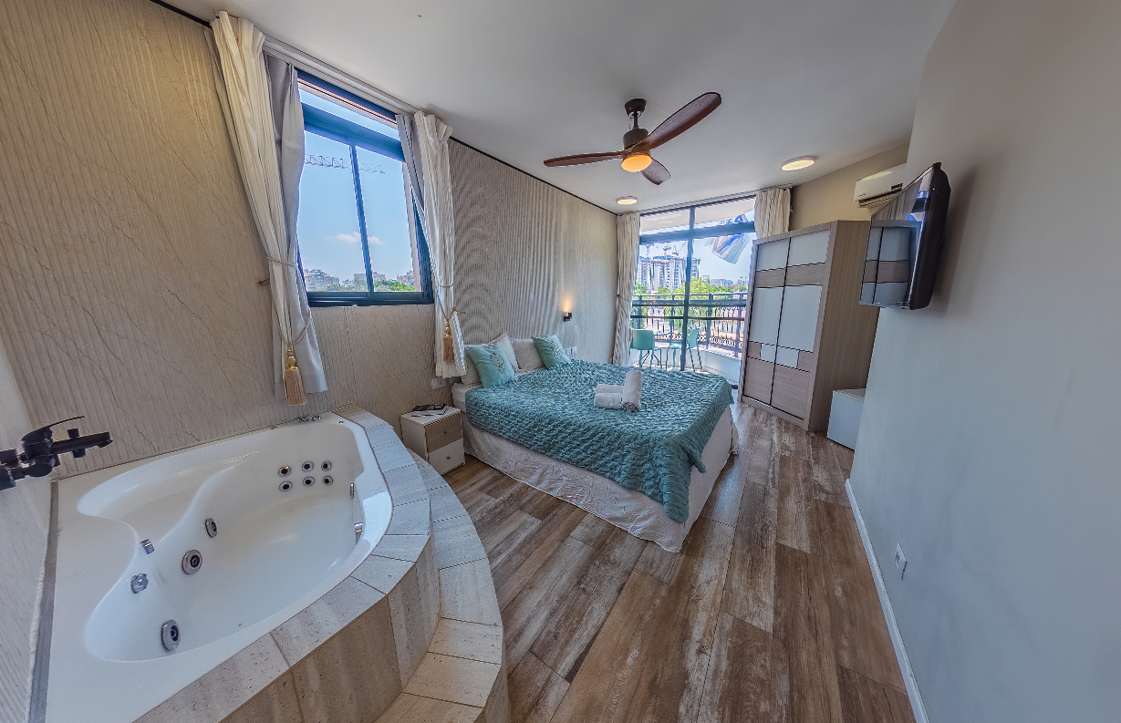 יחידת ג'קוזי פנימי 