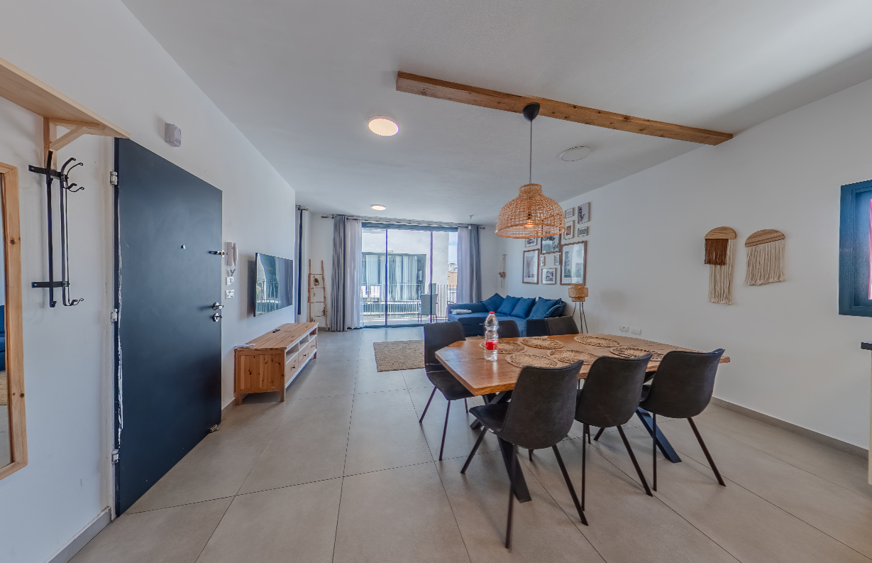 דירה עם 2 מרפסות